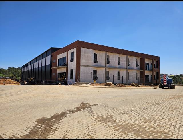 7,730M² WAREHOUSE TO LET IN NORTH RIDING